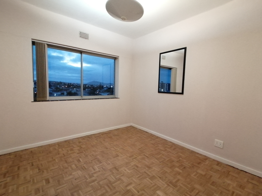 To Let 2 Bedroom Property for Rent in Bloubergrant Western Cape
